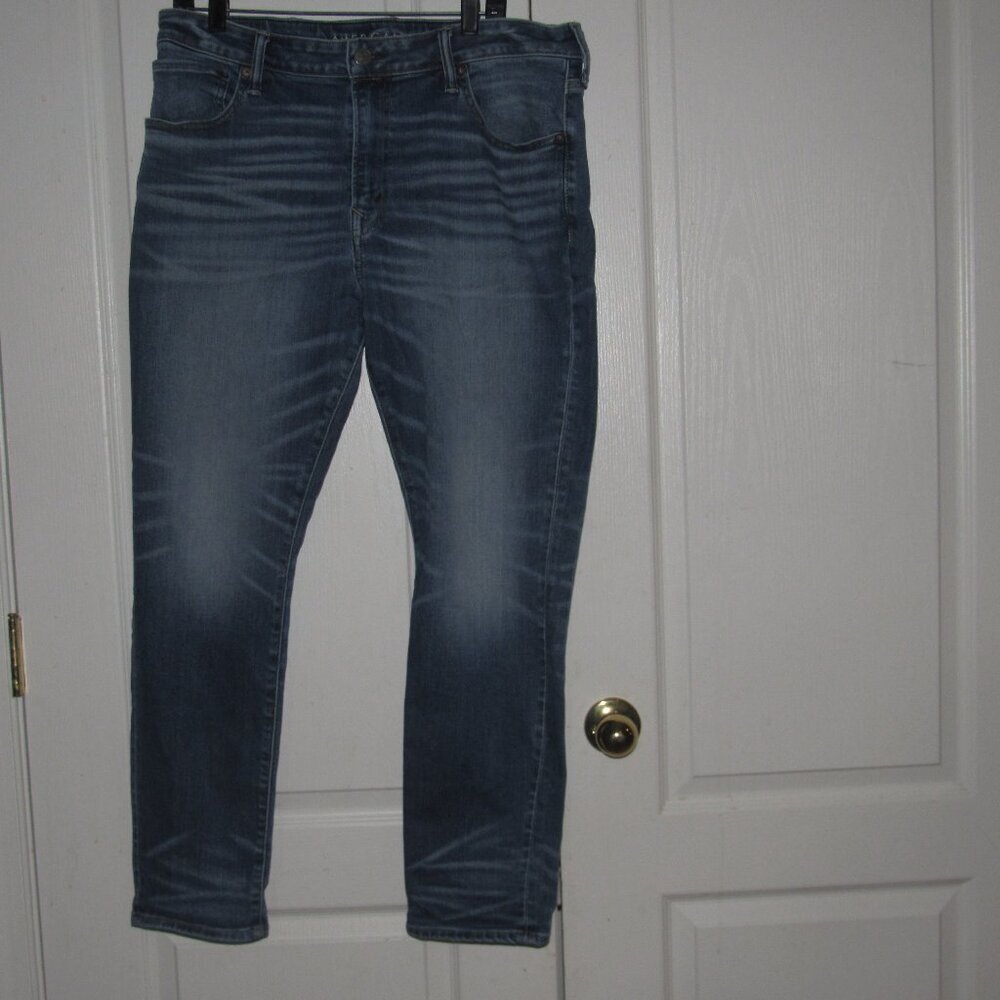 American Eagle Outfitters Men’s Skinny Jeans - Medium Blue Wash